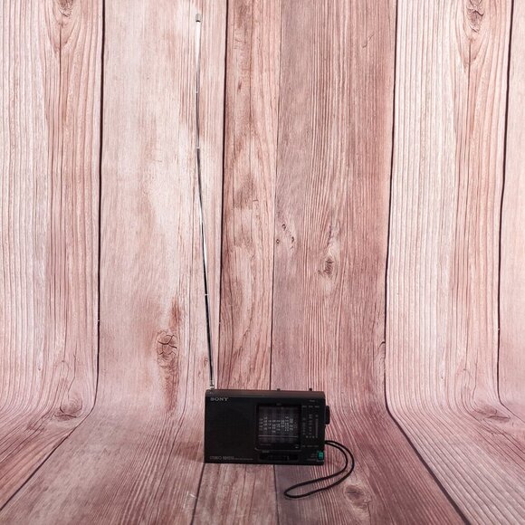 *FLAWS* Sony 12 Band Worldwide Portable Receiver LW/MW/FM/SW ICF-SW10 Works - Picture 3 of 17